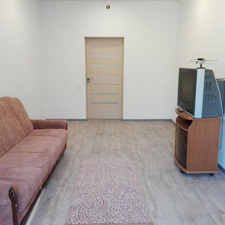 Apartment on Kryvorizhstal Street 35 Krywyj Rih Exterior foto
